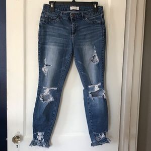 Distressed skinny jeans